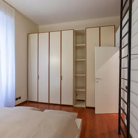 Apartment My Charming In Centro Citta-san Lorenzo Milan